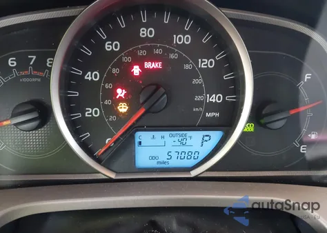 2015 Toyota Rav4 Le z USA, uszkodzony, nr VIN JTMZFREV7FJ053277